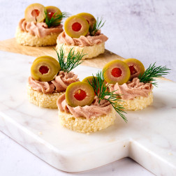 Хапки с Пастет от Гъши Дроб и Маслина